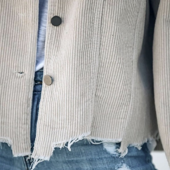 Nice Women’s Corduroy Collared Long Sleeve 2XL Snap Button Jacket w/Frayed Hem - Picture 7 of 8